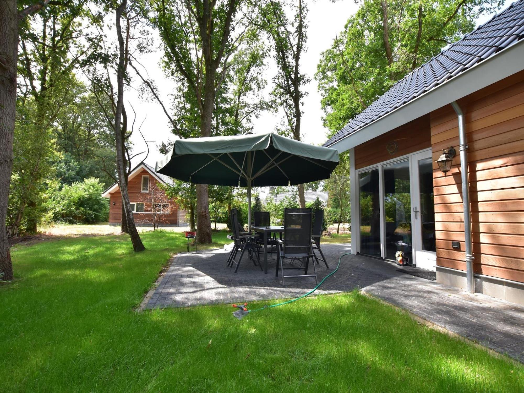 Chalet With Gorgeous View Of The Natural Surroundings Weerselo Exterior foto
