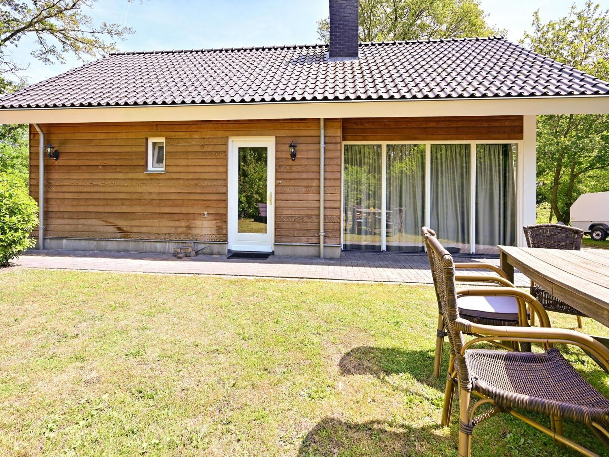 Chalet With Gorgeous View Of The Natural Surroundings Weerselo Exterior foto